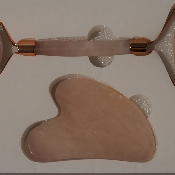 Jade roller and gua sha set